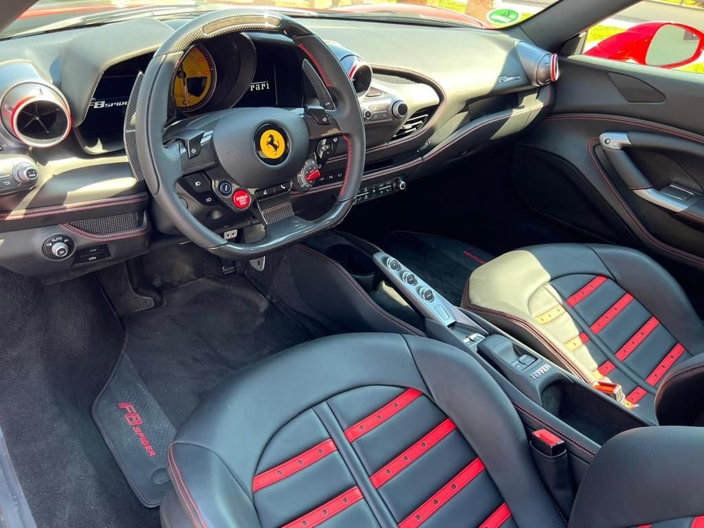Ferrari F8 Spider — photo 2